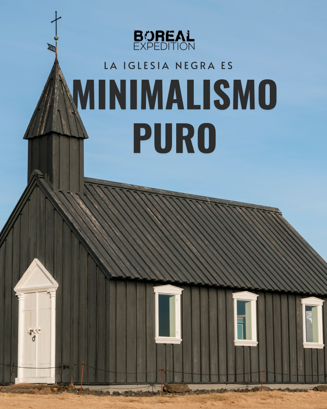 —Is this a set?
—No… it's Iceland. ⛪🖤

The black church is pure minimalism. And that's why it works so well: one way, single color, a single silence.

📌 Tip: put a small person near the door and that's it: scale + cine.
✅ Financing + dates 2026–2027. Auroras: monitoring and coordinated exit 🌌
.
.
.
#BorealExpedition #Budakirkja #IcelandMood #Islandia2026 #NordicVibes #ViajesPremium