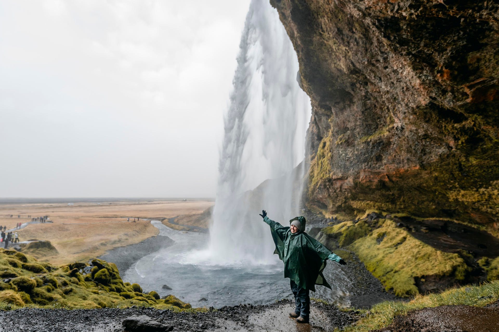Hay cascadas que no se escuchan… te atraviesan. 💦

Estar frente a una caída de agua en Islandia es sentir frío, vapor, ruido y emoción al mismo tiempo. No es solo una foto: es el cuerpo entendiendo el tamaño del paisaje.

✅ Tenemos planes de financiamiento y fechas 2026–2027. Para auroras, monitoreamos el clima antes de salir 🌌
.
.
.
#BorealExpedition #IcelandWaterfalls #Islandia #Viajes2026 #AventuraPremium #TravelTips