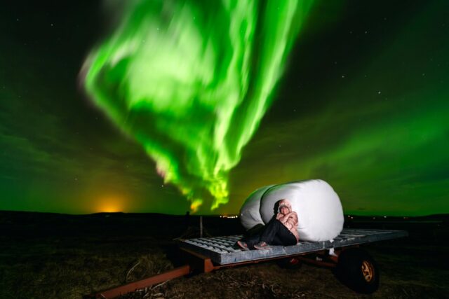 Iceland is not seen. It feels. 🇮🇸

The wind in the face, the ice under your feet and that moment when the sky begins to turn green. ✨Traveling to Iceland with Boreal Expedition is truly experiencing it, don't just go through it.

✅ We have financing plans and dates 2026-2027. for auroras, We monitor the weather before leaving 🌌
.
.
.
#Iceland #TravelAIslandia #Boreal Lights #BorealExpedition